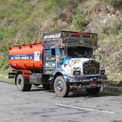 Transporte de produtos perigosos: curso MOPP, documentos e regras